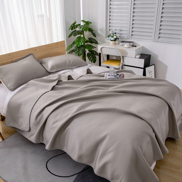 91家纺网 家纺一手货源 找家纺 来菲毛毯 2025新款双面夏凉被子PE速冷凉感夏被夏凉被空调被可机洗水洗 咖色