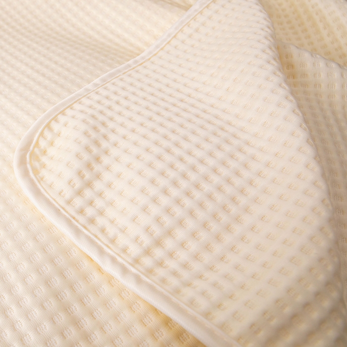 91家纺网 家纺一手货源 找家纺 来菲毛毯 2025新款双面夏凉被子PE速冷凉感夏被夏凉被空调被可机洗水洗 米白色