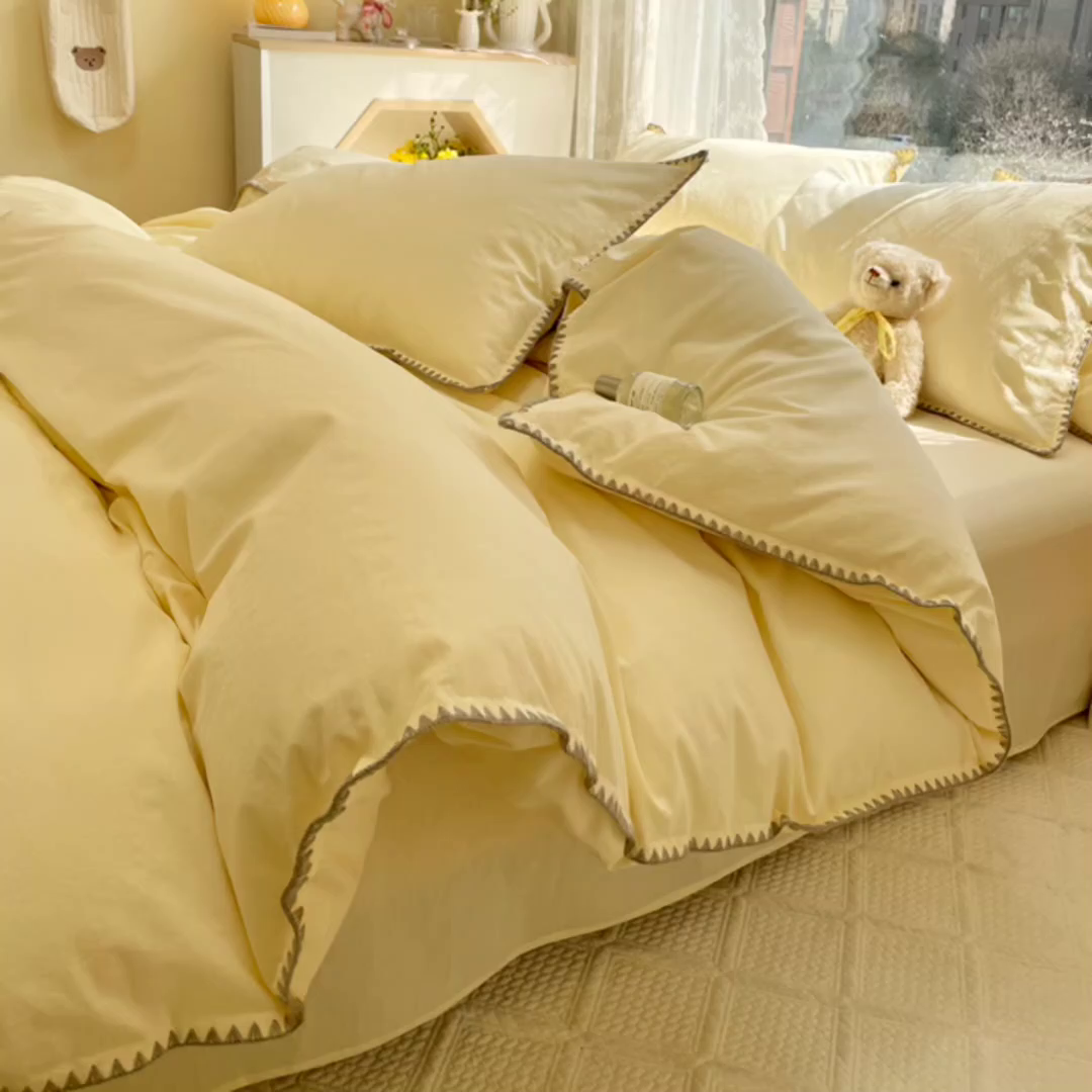 91家纺网 家纺一手货源 找家纺 瑞莱 2025新款全棉轻奢水洗棉贝壳绣四件套 米黄