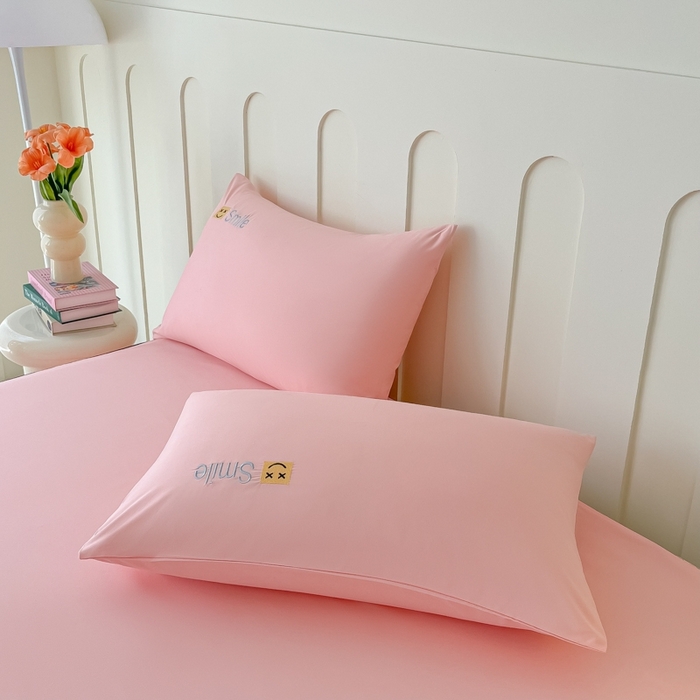 91家纺网 家纺一手货源 找家纺 笠裙家纺 2025新款110克微笑款单床裙轻奢款单床裙简约单床裙绣花单床裙 微笑-胭脂粉