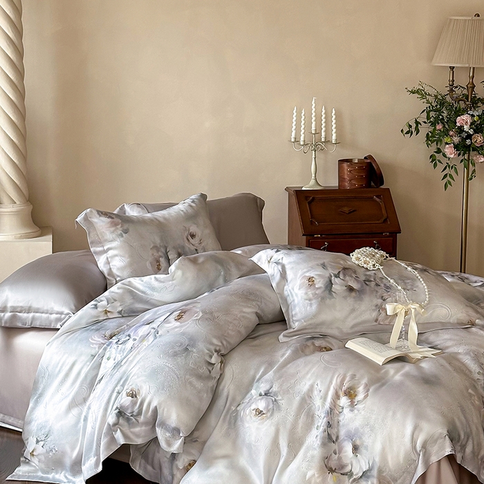 91家纺网 家纺一手货源 找家纺 2025新款60S奥地利兰精天丝数码印花宽边压线系列四件套 奥菲娜-灰