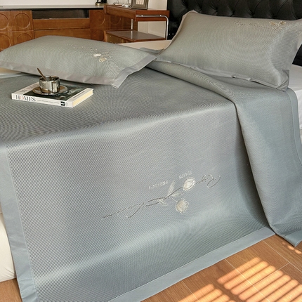 格真 2025新款A类中分子PE瞬间凉感刺绣冰藤席高端复合三明治加密软凉席可折叠空调席藤席 凉感冰腾-灰