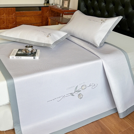 格真 2025新款A类中分子PE瞬间凉感刺绣冰藤席高端复合三明治加密软凉席可折叠空调席藤席 凉感冰腾-紫