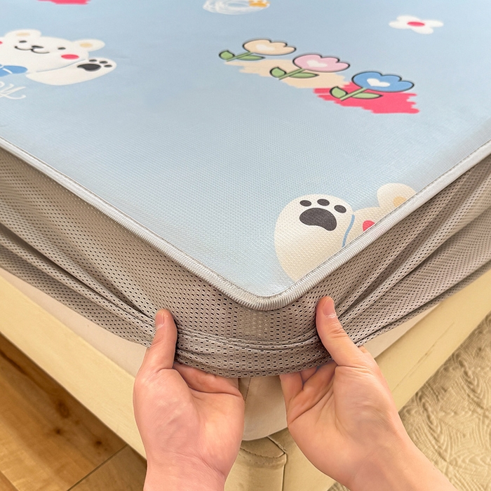 91家纺网 家纺一手货源 找家纺 518家纺 2025新款亲肤舒适A类碳光冰丝抗菌凉席【提供买家秀】席子【提供买家秀】-平铺款 花朵小熊