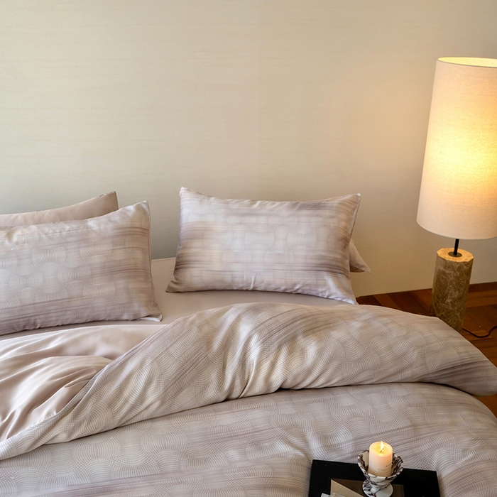 91家纺网 家纺一手货源 找家纺 咏绒家纺工厂店 2025新款60S奥地利兰精天丝数码印花暗合简约款系列四件套 卡西纳-咖