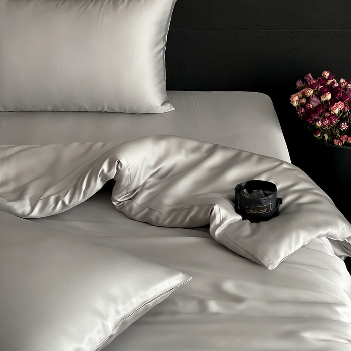 91家纺网 家纺一手货源 找家纺 禾时 2025新款60支兰精天丝轻奢纯色双拼四件套 云纱灰