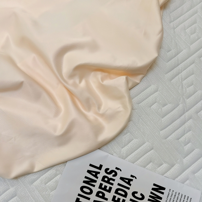 91家纺网 家纺一手货源 找家纺 兜米家居 2025新款床笠A类水洗真丝床笠三件套 冰玉