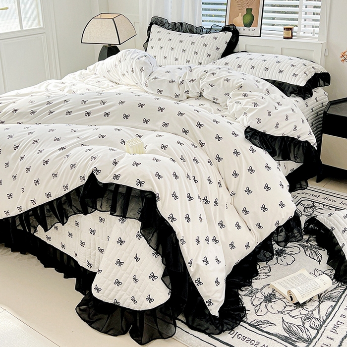 91家纺网 家纺一手货源 找家纺 艾橙 2025新款法式赫本风水洗棉印花雪纺花边单被套 黑色蝴蝶结
