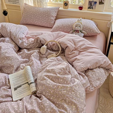 91家纺网 家纺一手货源 找家纺 （总）一比一 2025新款云感皱皱双层纱四件套-简单款