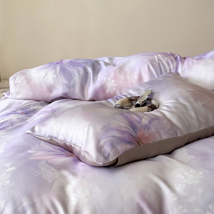 91家纺网 家纺一手货源 找家纺 咏绒家纺工厂店 2025新款60S奥地利兰精天丝数码印花暗合简约款系列四件套 克莉娅-紫