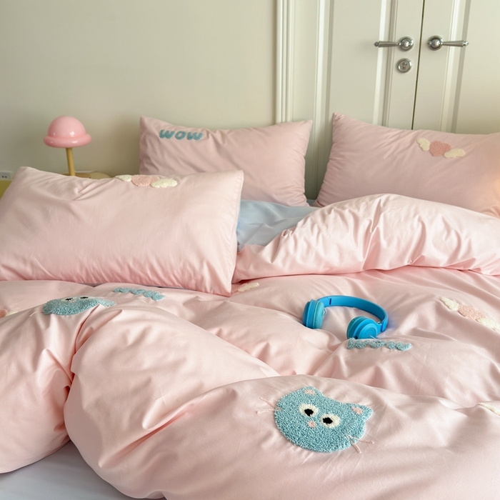 91家纺网 家纺一手货源 找家纺 锦觅2025新款奶油小清新毛巾绣全棉纯棉四件套（专版花型必须控价） 甜心小猫