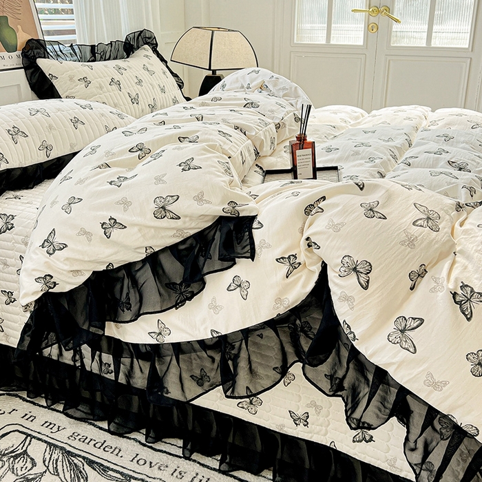 91家纺网 家纺一手货源 找家纺 艾橙 2025新款法式赫本风水洗棉印花雪纺花边单被套 蝴蝶印记