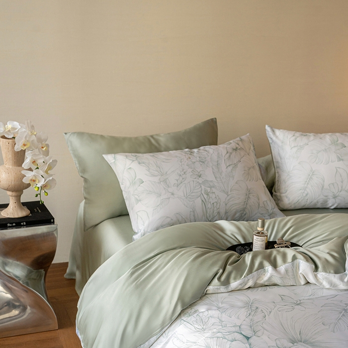 91家纺网 家纺一手货源 找家纺 咏绒家纺工厂店 2025新款60S奥地利兰精天丝数码印花暗合简约款系列四件套 叶影-绿