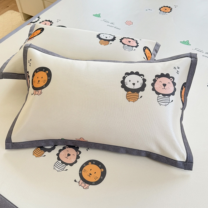 91家纺网 家纺一手货源 找家纺 518家纺 2026新款亲肤舒适A类碳光冰丝抗菌凉席【提供买家秀】席子【提供买家秀】-床笠款 狮子王国