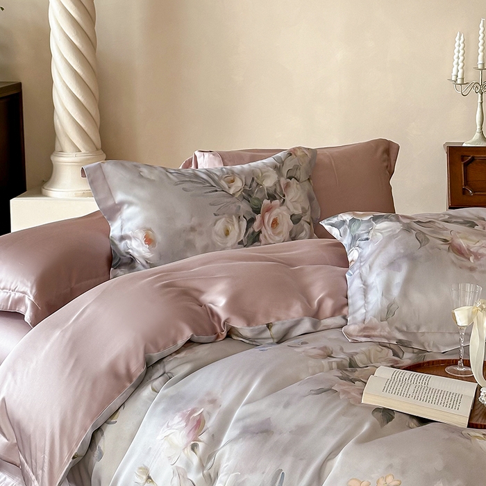 91家纺网 家纺一手货源 找家纺 2025新款60S奥地利兰精天丝数码印花宽边压线系列四件套 倾城-豆沙