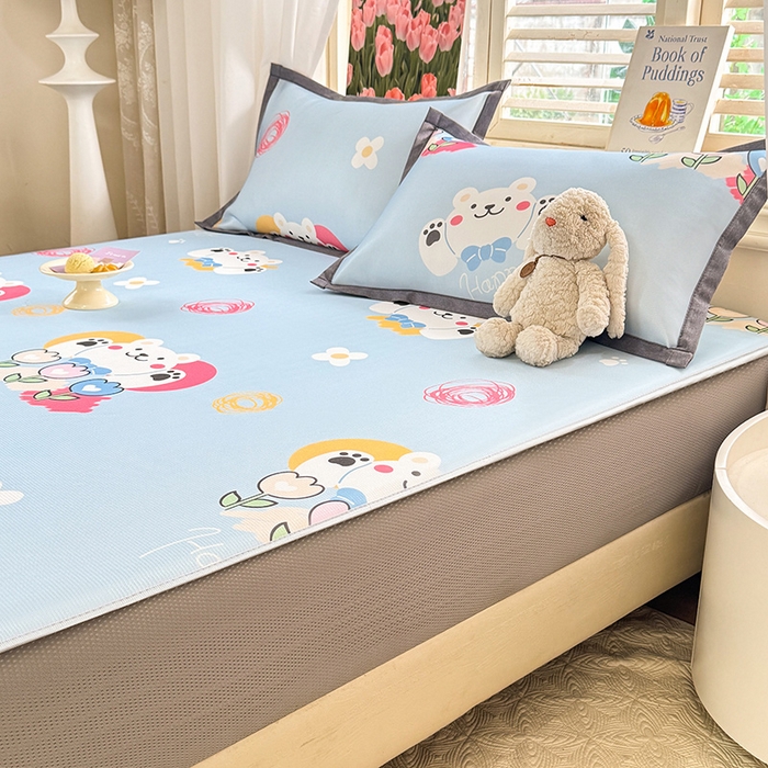 91家纺网 家纺一手货源 找家纺 518家纺 2025新款亲肤舒适A类碳光冰丝抗菌凉席【提供买家秀】席子【提供买家秀】-平铺款 花朵小熊