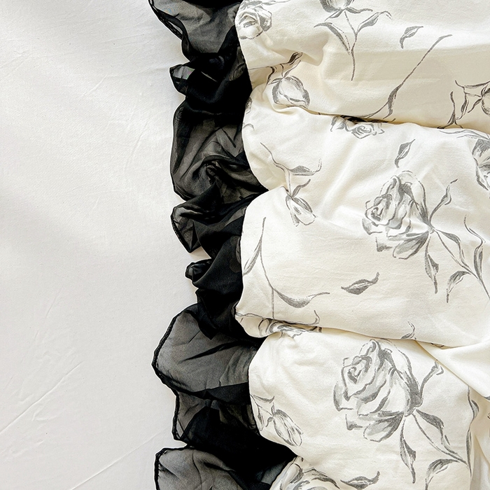 91家纺网 家纺一手货源 找家纺 艾橙 2025新款法式赫本风水洗棉印花雪纺花边单枕套 水墨玫瑰