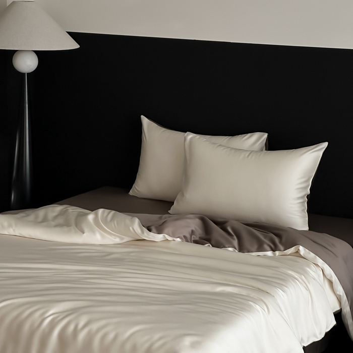 91家纺网 家纺一手货源 找家纺  禾时 2025新款60支兰精天丝轻奢纯色双拼四件套 乳蛋白-冷岩灰