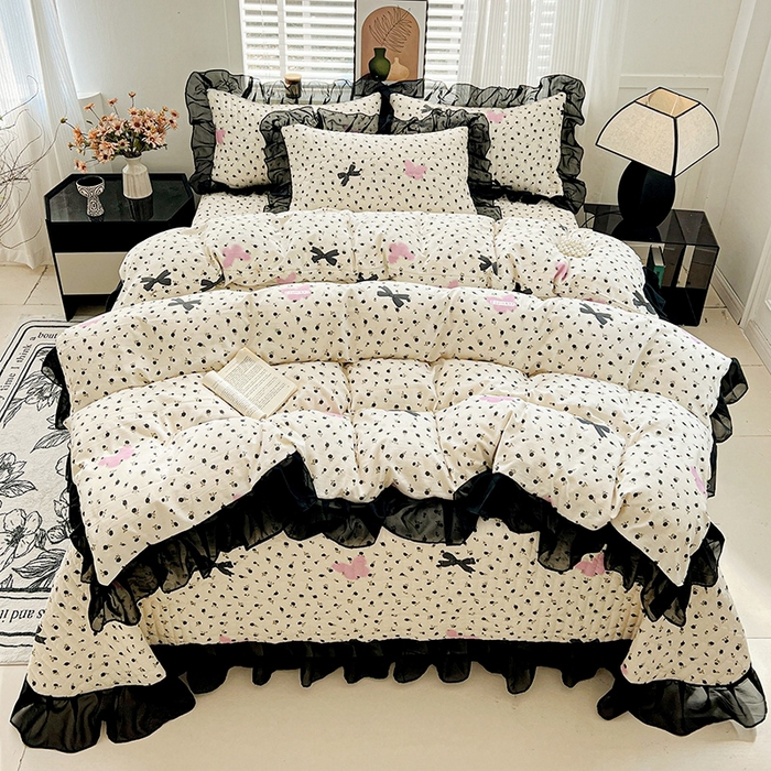 91家纺网 家纺一手货源 找家纺 艾橙家纺2025新款法式赫本风水洗棉印花雪纺花边四件套 朵蔓花馨