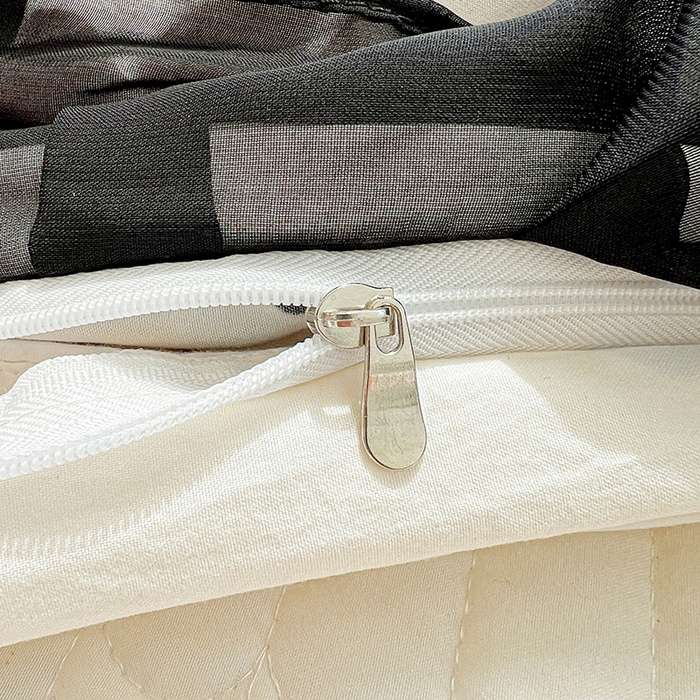 91家纺网 家纺一手货源 找家纺 艾橙 2025新款法式赫本风水洗棉印花雪纺花边单被套 心心相印