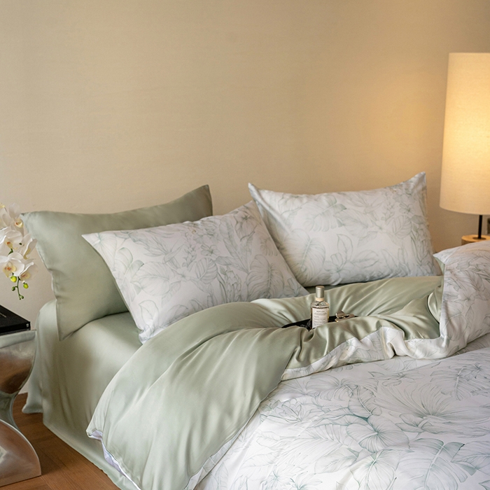 91家纺网 家纺一手货源 找家纺 咏绒家纺工厂店 2025新款60S奥地利兰精天丝数码印花暗合简约款系列四件套 叶影-绿