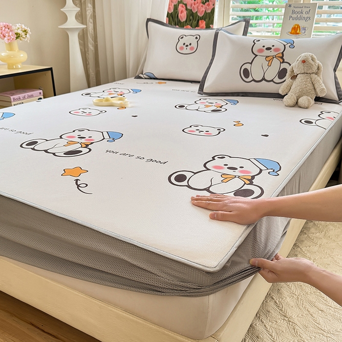 91家纺网 家纺一手货源 找家纺 518家纺 2025新款亲肤舒适A类碳光冰丝抗菌凉席【提供买家秀】席子【提供买家秀】-平铺款 嘟嘟熊