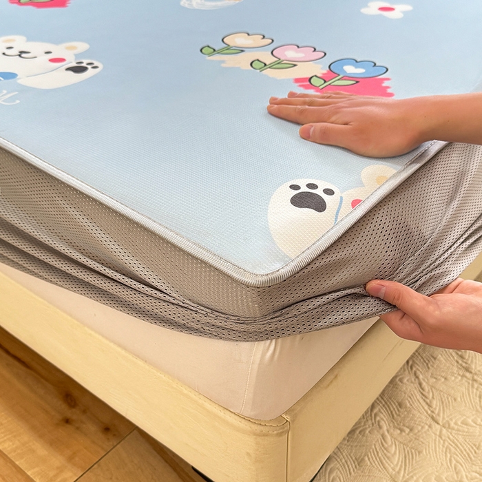 91家纺网 家纺一手货源 找家纺 518家纺 2025新款亲肤舒适A类碳光冰丝抗菌凉席【提供买家秀】席子【提供买家秀】-平铺款 花朵小熊