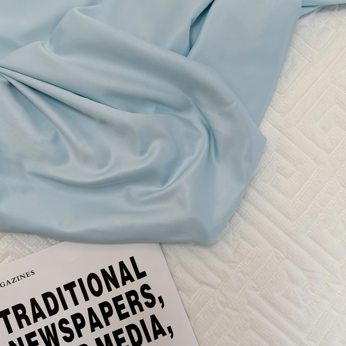 91家纺网 家纺一手货源 找家纺 兜米家居 2025新款床笠A类水洗真丝床笠三件套 冰蓝