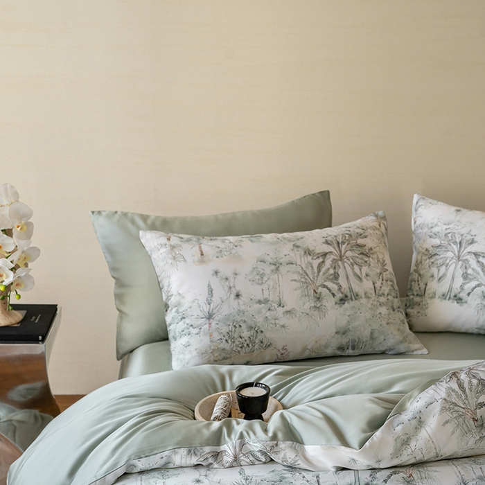 91家纺网 家纺一手货源 找家纺 咏绒家纺工厂店 2025新款60S奥地利兰精天丝数码印花暗合简约款系列四件套 丛林幻想-绿