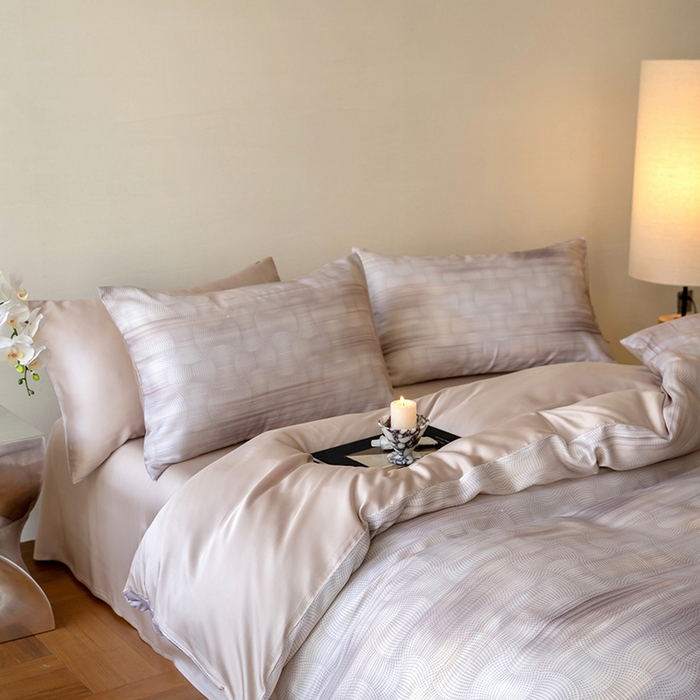 91家纺网 家纺一手货源 找家纺 咏绒家纺工厂店 2025新款60S奥地利兰精天丝数码印花暗合简约款系列四件套 卡西纳-咖