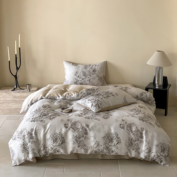 91家纺网 家纺一手货源 找家纺 咏绒家纺工厂店 2025新款60S奥地利兰精天丝数码印花暗合简约款系列四件套 沁香-咖