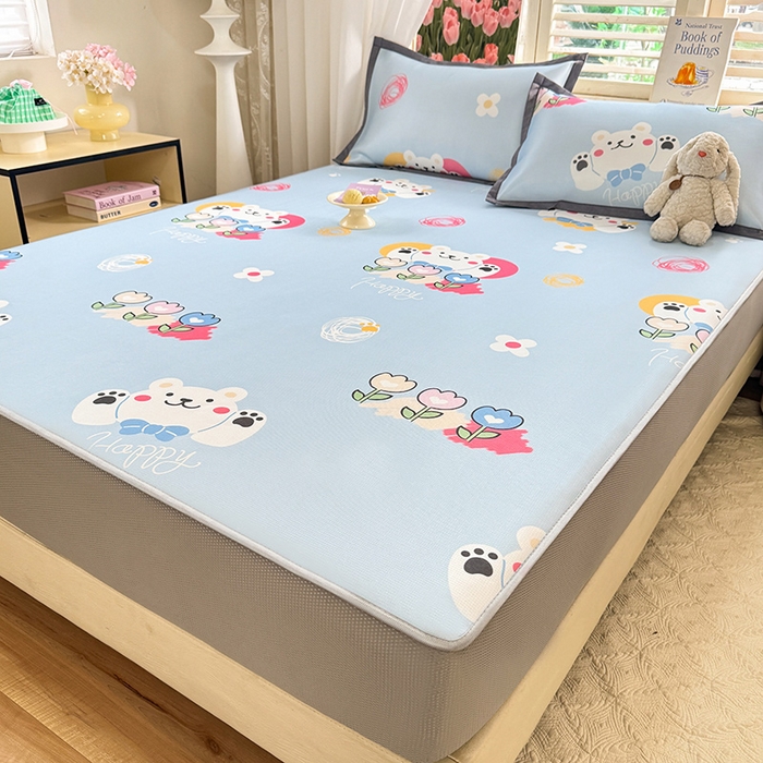 91家纺网 家纺一手货源 找家纺 518家纺 2025新款亲肤舒适A类碳光冰丝抗菌凉席【提供买家秀】席子【提供买家秀】-平铺款 花朵小熊