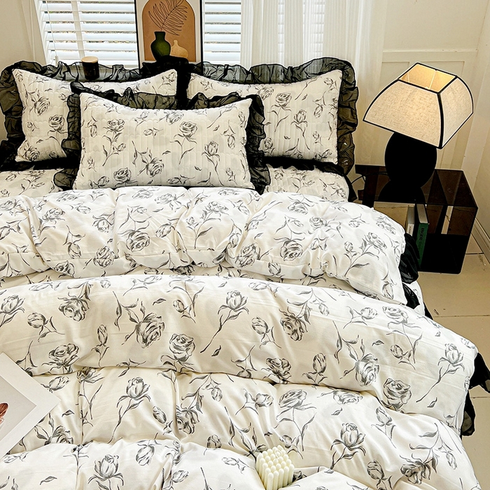 91家纺网 家纺一手货源 找家纺 艾橙家纺2025新款法式赫本风水洗棉印花雪纺花边单床笠 水墨玫瑰