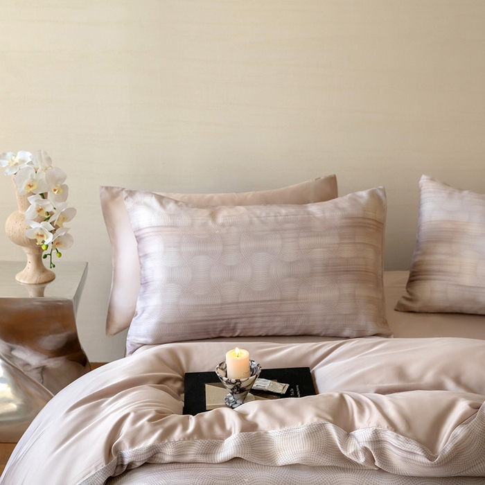 91家纺网 家纺一手货源 找家纺 咏绒家纺工厂店 2025新款60S奥地利兰精天丝数码印花暗合简约款系列四件套 卡西纳-咖