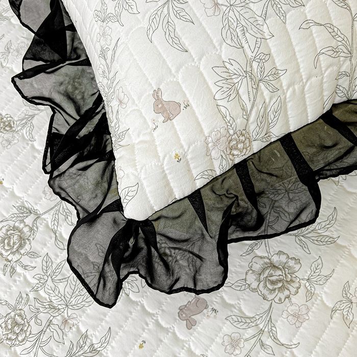 91家纺网 家纺一手货源 找家纺 艾橙家纺2025新款法式赫本风水洗棉印花雪纺花边单床笠 素馨花恋