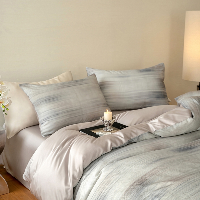 91家纺网 家纺一手货源 找家纺 咏绒家纺工厂店 2025新款60S奥地利兰精天丝数码印花暗合简约款系列四件套 卡西纳-紫