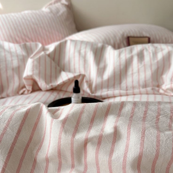 91家纺网 家纺一手货源 找家纺 水洗的故事 2025新款全棉色织水洗棉四件套 简序-粉