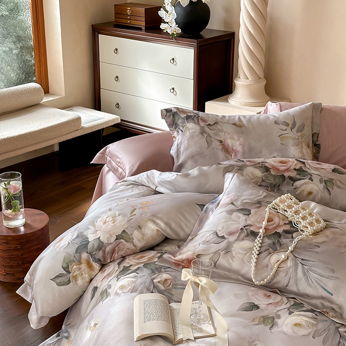 91家纺网 家纺一手货源 找家纺 2025新款60S奥地利兰精天丝数码印花宽边压线系列四件套 倾城-豆沙