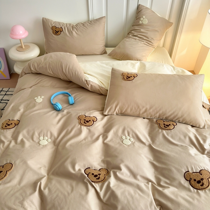 91家纺网 家纺一手货源 找家纺 锦觅2025新款奶油小清新毛巾绣全棉纯棉四件套（专版花型必须控价） 萌趣小熊