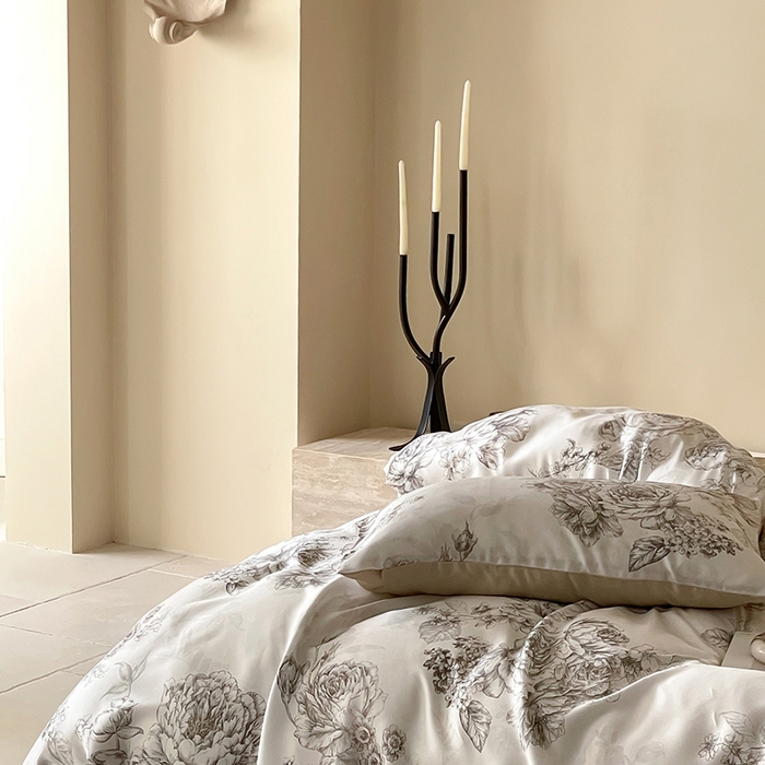 91家纺网 家纺一手货源 找家纺 咏绒家纺工厂店 2025新款60S奥地利兰精天丝数码印花暗合简约款系列四件套 沁香-咖