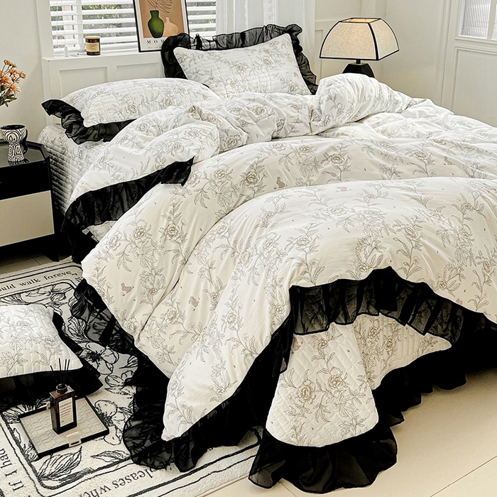 91家纺网 家纺一手货源 找家纺 艾橙家纺2025新款法式赫本风水洗棉印花雪纺花边四件套 素馨花恋