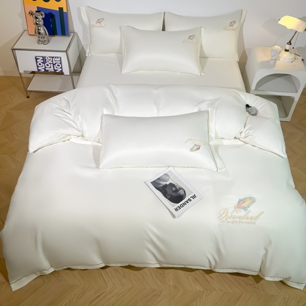 91家纺网 家纺一手货源 找家纺 2025新款水洗冰丝刺绣四件套羽毛系列轻奢时尚北欧风床上用品学生宿舍三四件套 羽毛-奶白