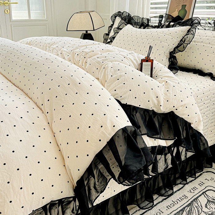 91家纺网 家纺一手货源 找家纺 艾橙家纺2025新款法式赫本风水洗棉印花雪纺花边四件套 点点爱