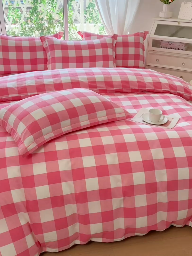 91家纺网 家纺一手货源 找家纺 木易家居 2025新款全棉色织水洗棉四件套 桃红中格