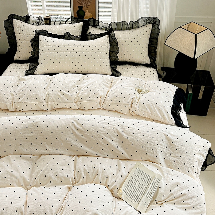 91家纺网 家纺一手货源 找家纺 艾橙家纺2025新款法式赫本风水洗棉印花雪纺花边单床笠 点点爱