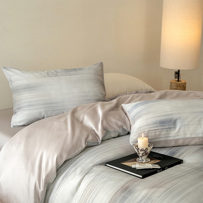 91家纺网 家纺一手货源 找家纺 咏绒家纺工厂店 2025新款60S奥地利兰精天丝数码印花暗合简约款系列四件套 卡西纳-紫