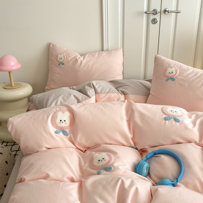 91家纺网 家纺一手货源 找家纺 锦觅2025新款奶油小清新毛巾绣全棉纯棉四件套（专版花型必须控价） 草莓兔兔