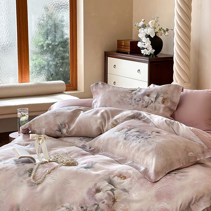 91家纺网 家纺一手货源 找家纺 2025新款60S奥地利兰精天丝数码印花宽边压线系列四件套 奥菲娜-粉