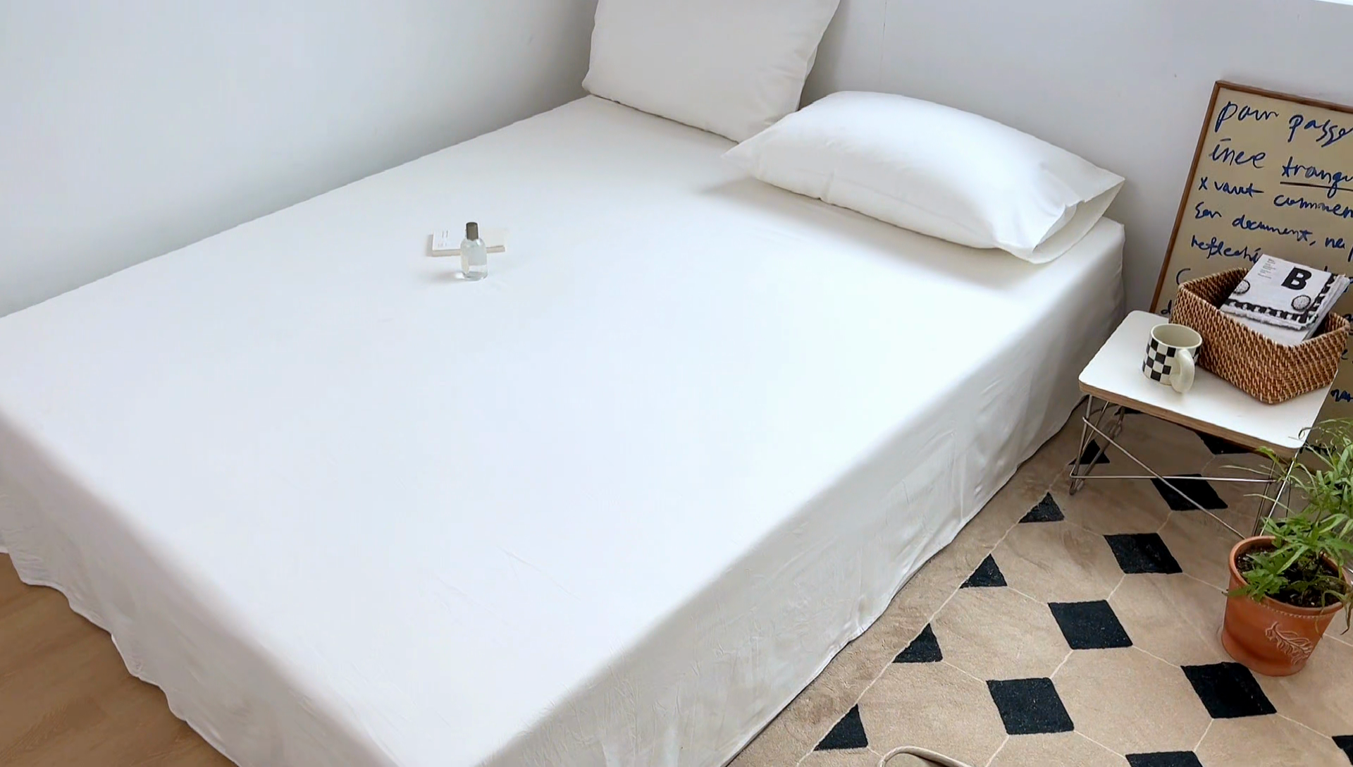 91家纺网 家纺一手货源 找家纺 2025新款水洗棉单床单 纯白