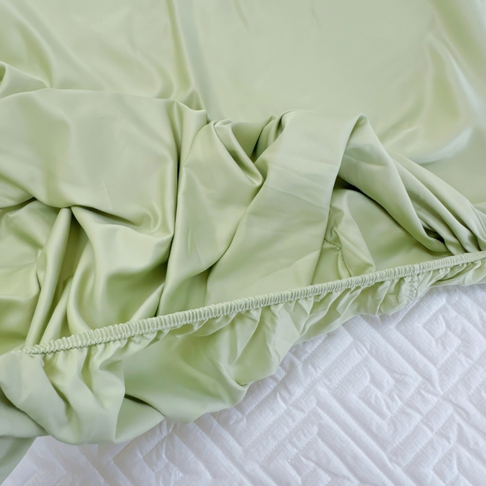 91家纺网 家纺一手货源 找家纺 兜米家居 2025新款床笠A类水洗真丝床笠三件套 冰绿